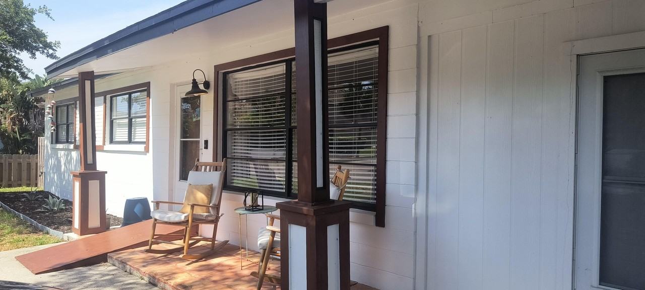 286 South Orlando Avenue - Photo 3 of 24