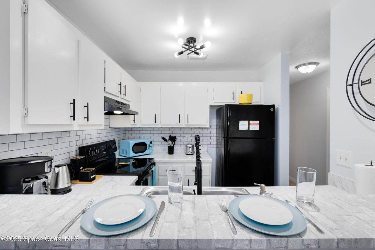 3165 South St Apt 316 #316 - Photo 2 of 36