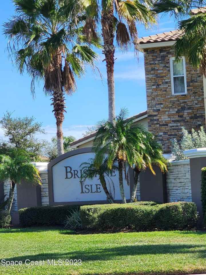 4124 Waterloo Pl - Photo 3 of 32