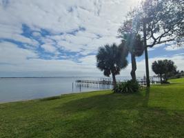 featured image of 2557 Pineapple Ave