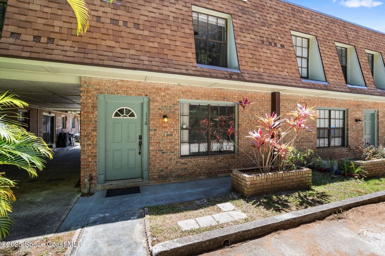 1300 Arlington Ln Ne Apt 116 #116