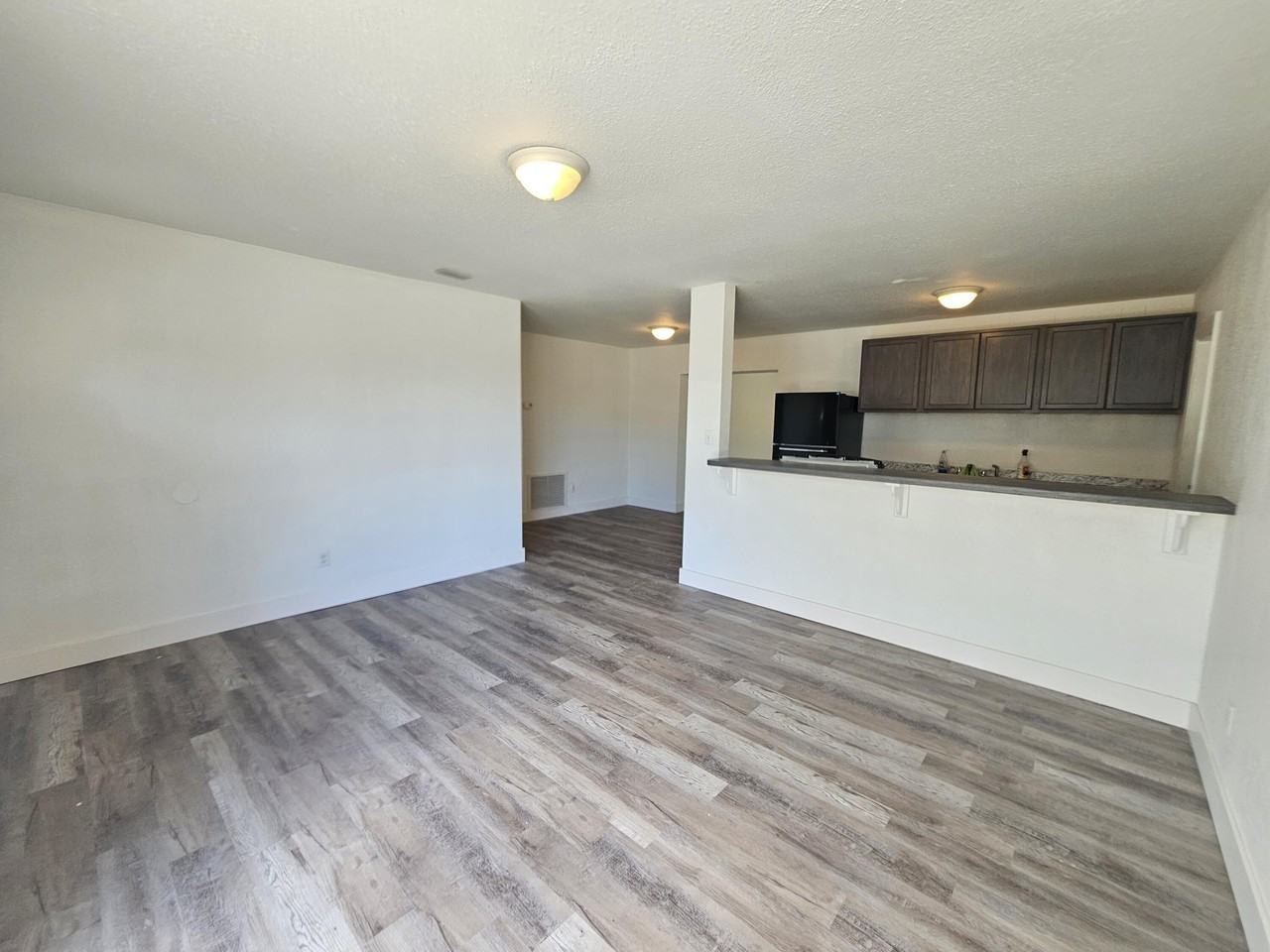 1040 Hickory Lane - Photo 3 of 18