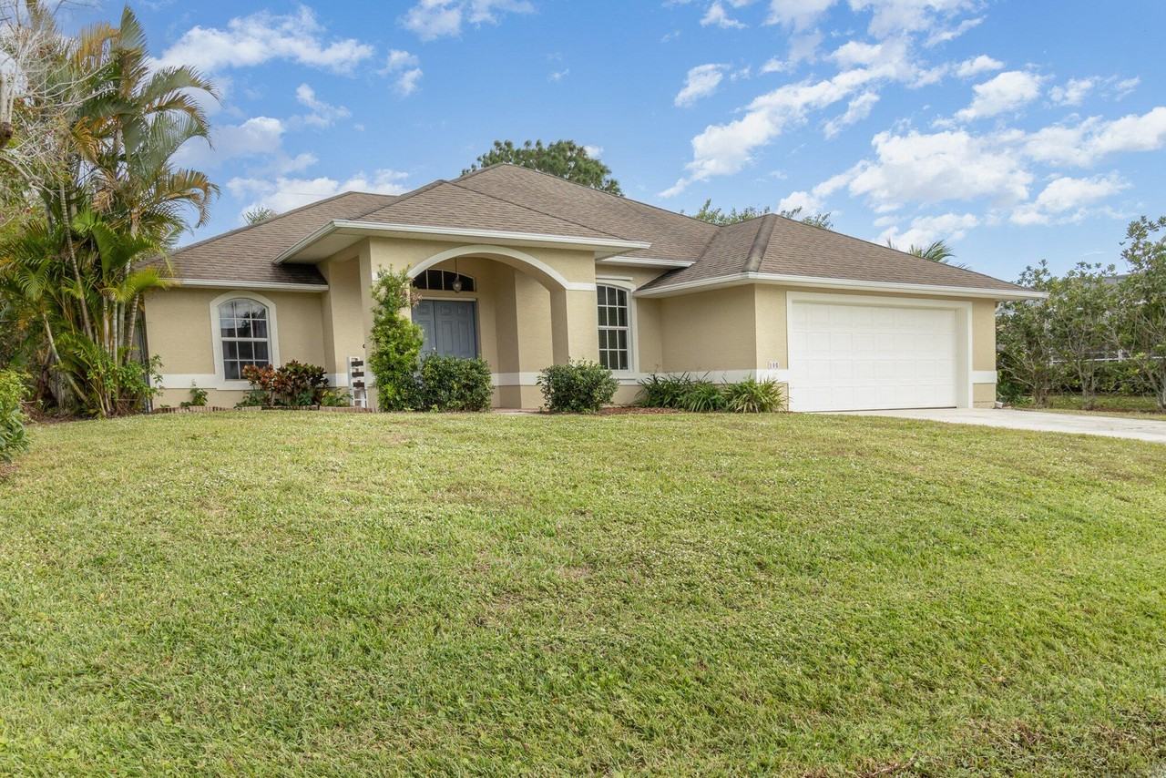 105 Paddock St - Photo 2 of 24