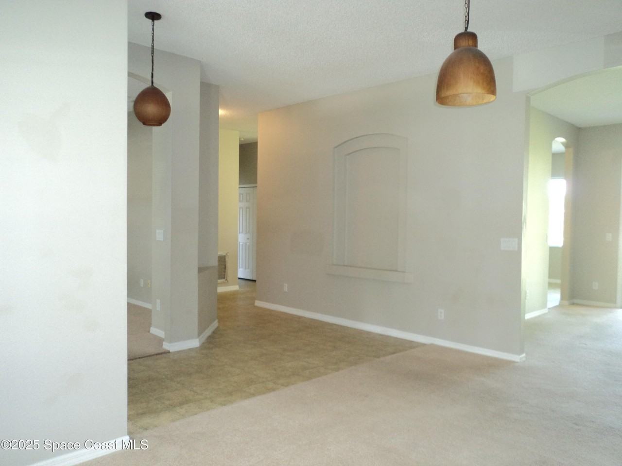 1150 Cogan Dr Se - Photo 2 of 27
