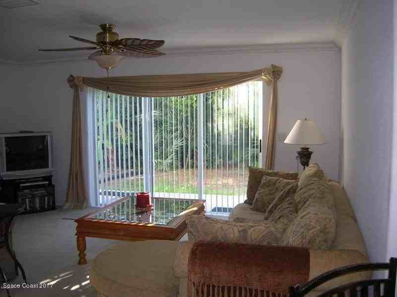 446 Seaport Blvd Unit T143 #T143 - Photo 7 of 33