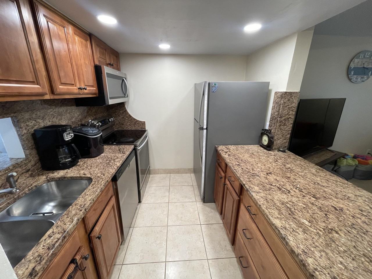 133 Seaport Blvd Unit 15 #15 - Photo 5 of 20