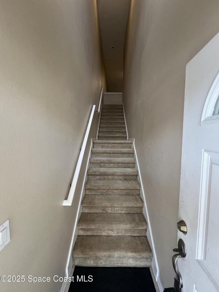 1040 Venetian Dr Unit 203 #203 - Photo 2 of 23