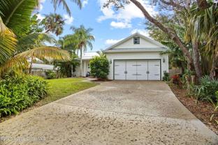 225 Pelican Dr - Photo 1 of 1