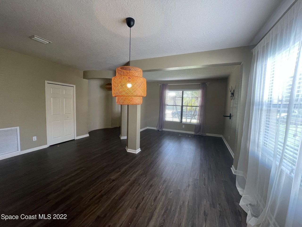 4141 Aiken Ln - Photo 4 of 21