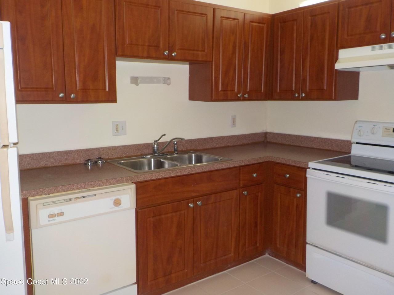 3218 Vista Oaks Cir Ne - Photo 3 of 11