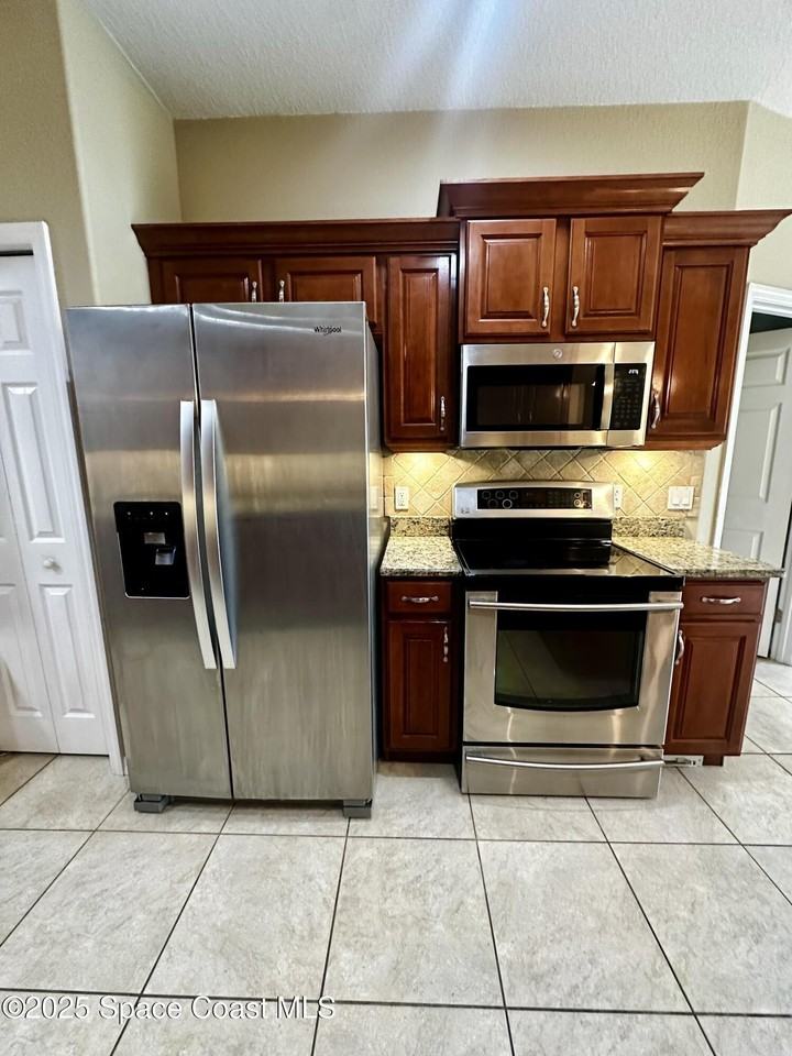 1523 Beechfern Dr Unit 14 #14 - Photo 5 of 14