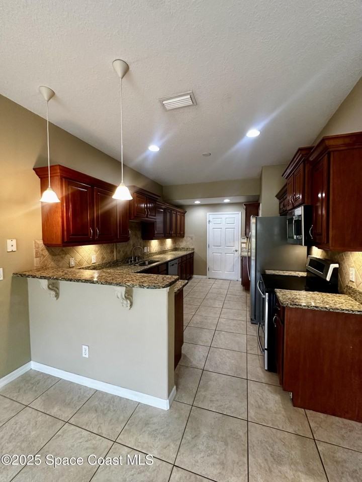 1523 Beechfern Dr Unit 14 #14 - Photo 6 of 14