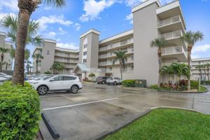 featured image of 609 Shorewood Dr Unit 203 #203