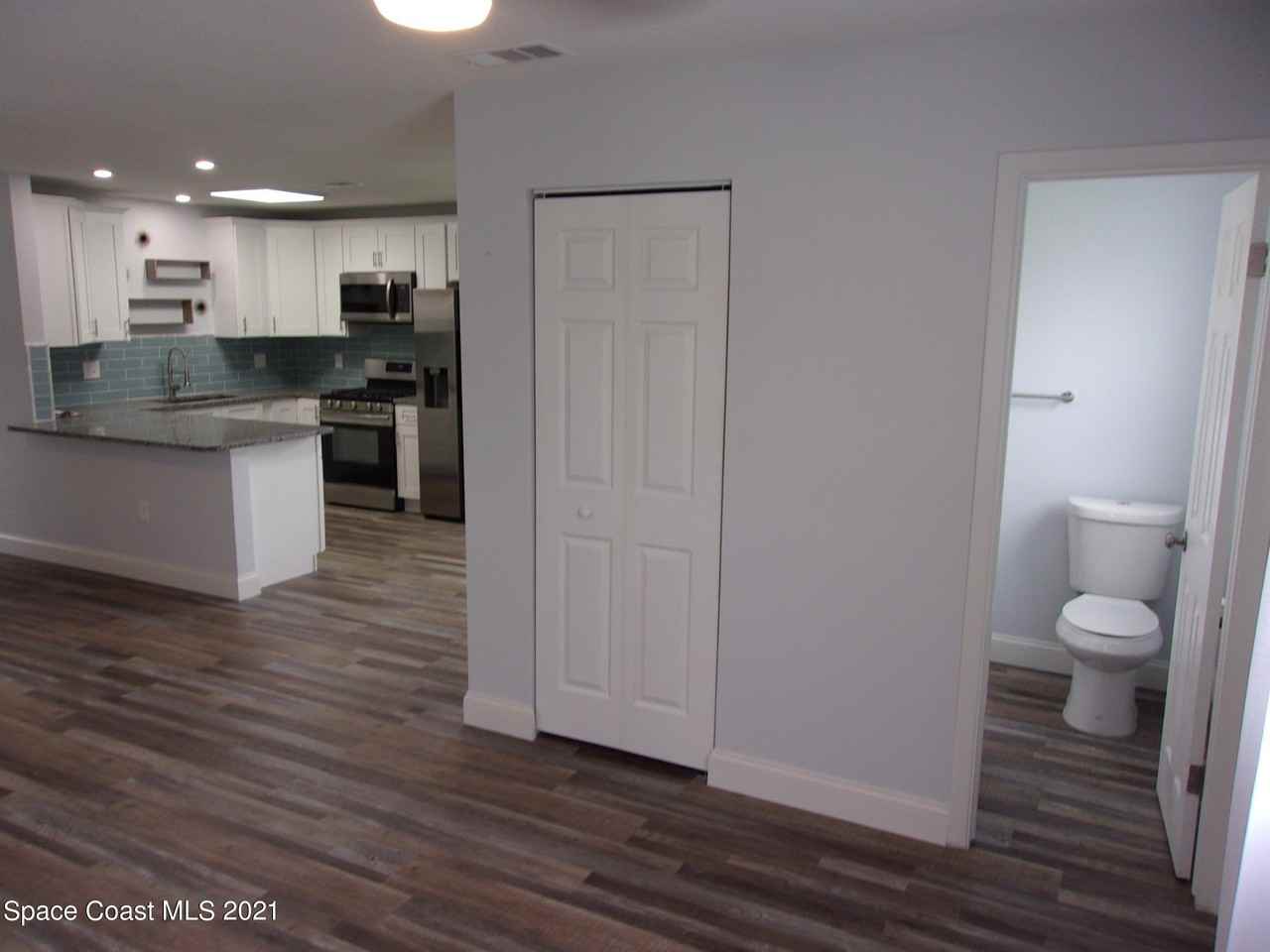 1240 North Singleton Avenue - Photo 6 of 42