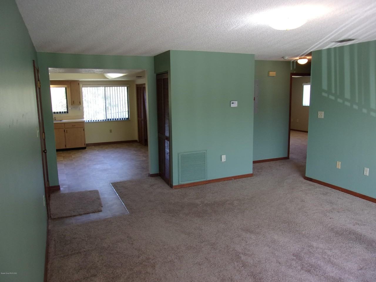 418 S Atlantic Ave Apt 3 #3 - Photo 5 of 29