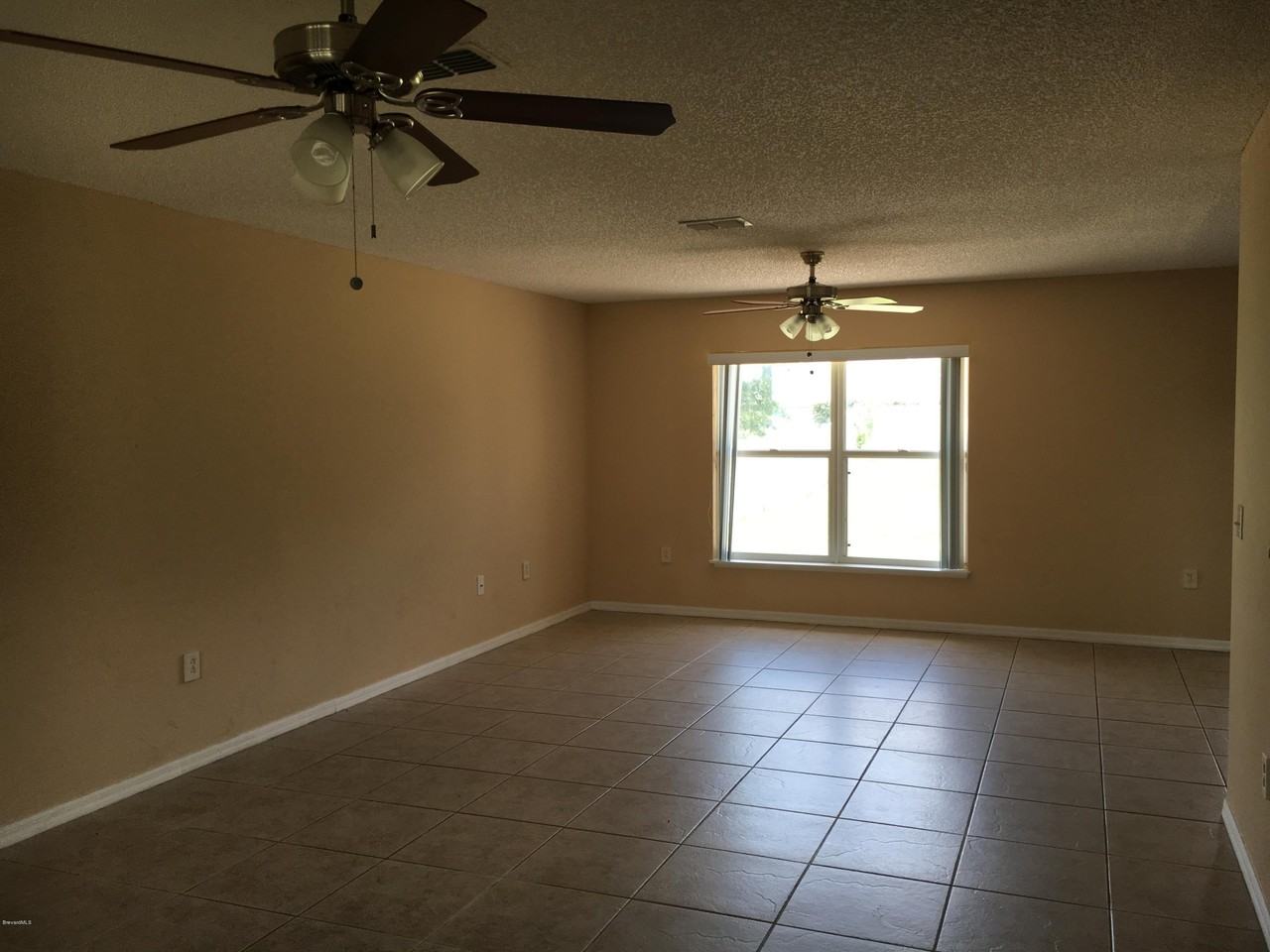 1793 Sawgrass Dr Sw - Photo 2 of 22