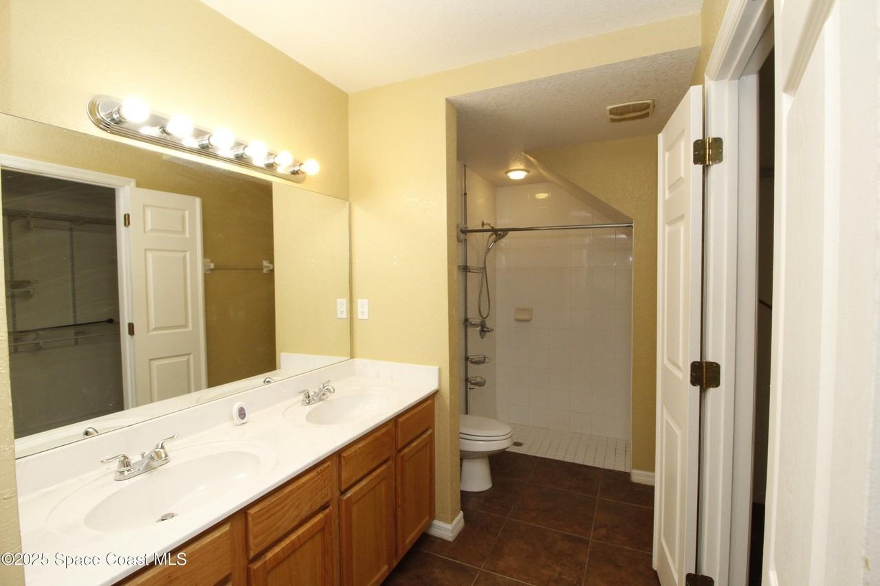 3995 Almeida Ct Apt 105 #105 - Photo 6 of 16