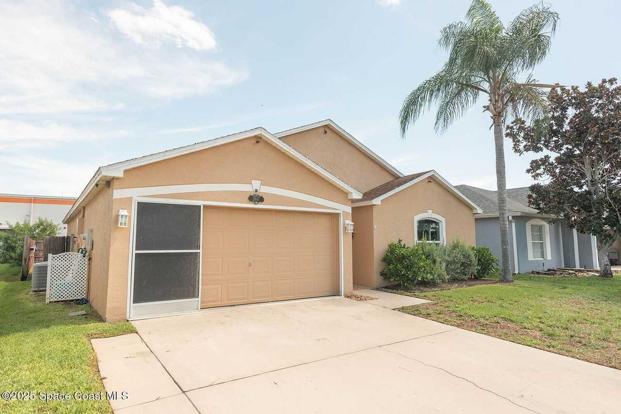 2667 Deercroft Drive - Photo 2 of 40