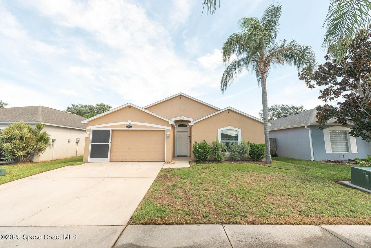 2667 Deercroft Drive - Photo 3 of 40