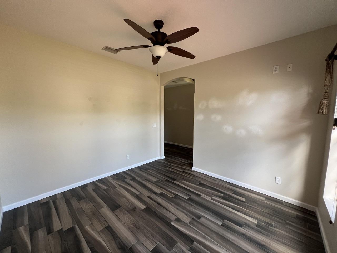 254 Broyles Drive - Photo 4 of 22