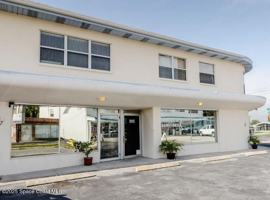 featured image of 805 Forrest Ave Apt 4 #4