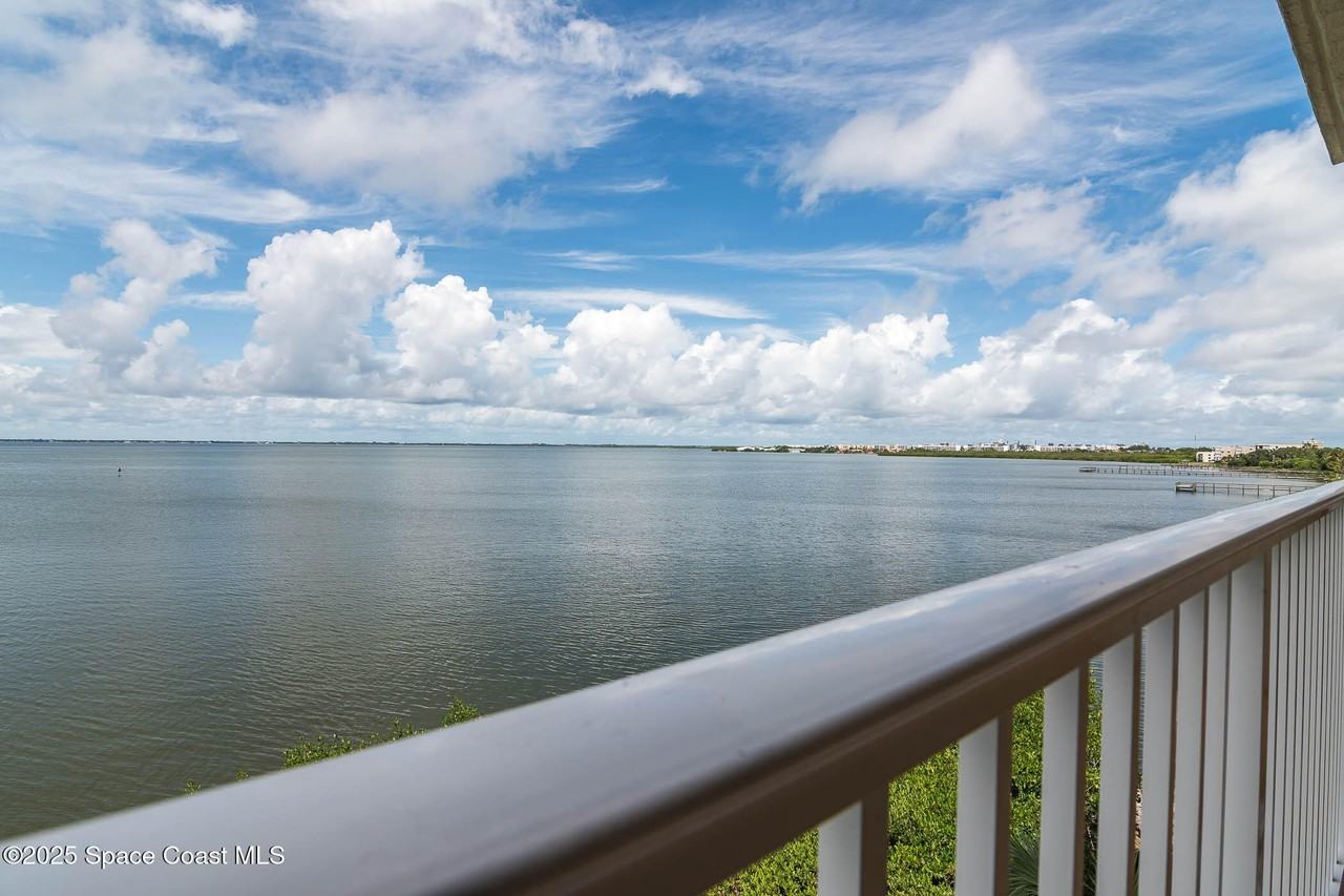 7048 Sevilla Ct Unit 402 #402 - Photo 2 of 27