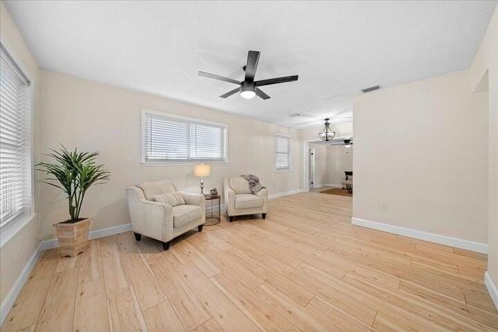 3401 Purdue St - Photo 3 of 19