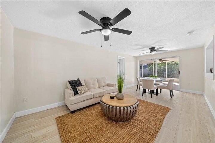 3401 Purdue St - Photo 4 of 19