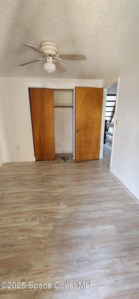 202 Pierce Ave - Photo 5 of 17