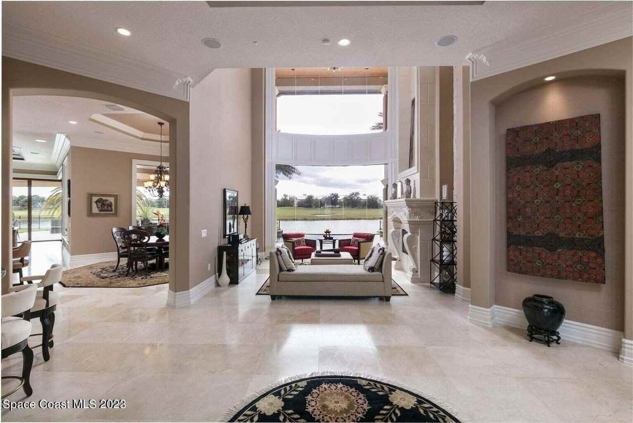 3059 Wyndham Way - Photo 4 of 50