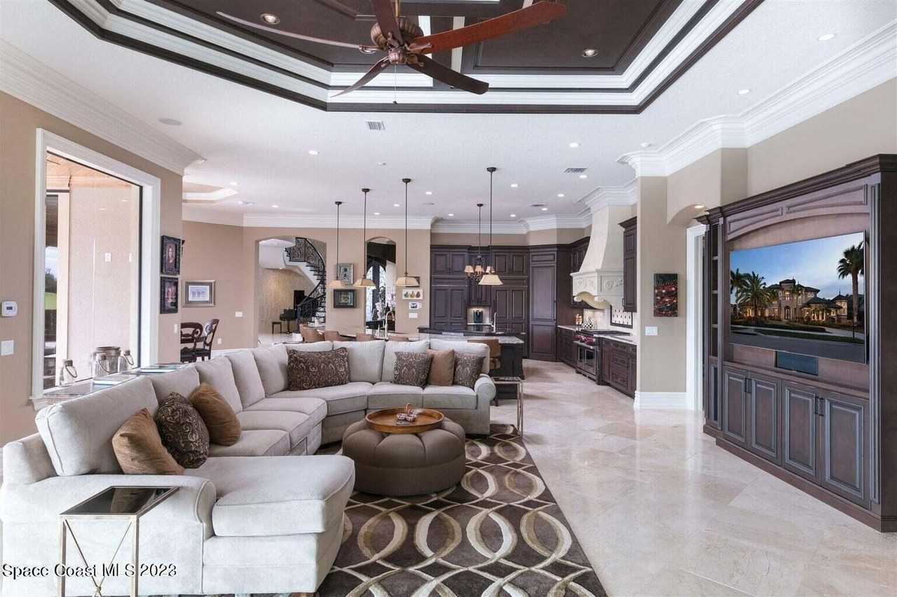 3059 Wyndham Way - Photo 6 of 50