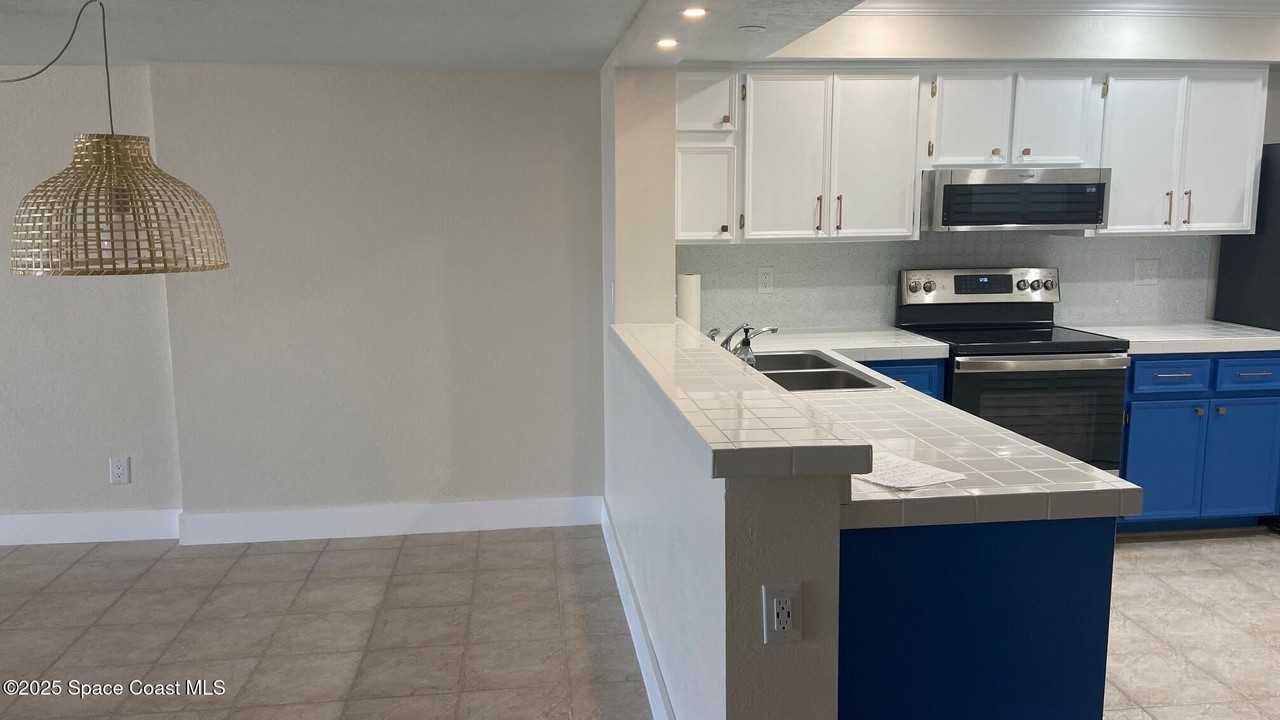 830 N Atlantic Ave Apt B404 #B404 - Photo 7 of 18