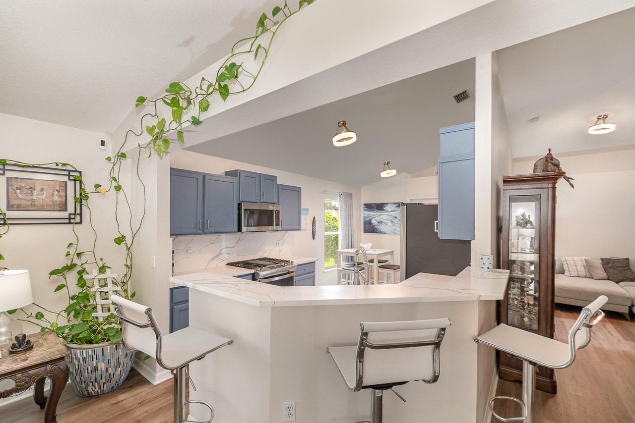 1736 Vista Lake Cir - Photo 6 of 28