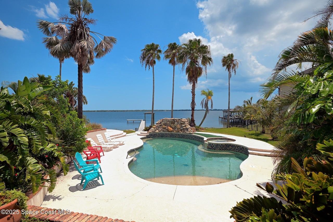 6285 N Highway 1 - Photo 3 of 50