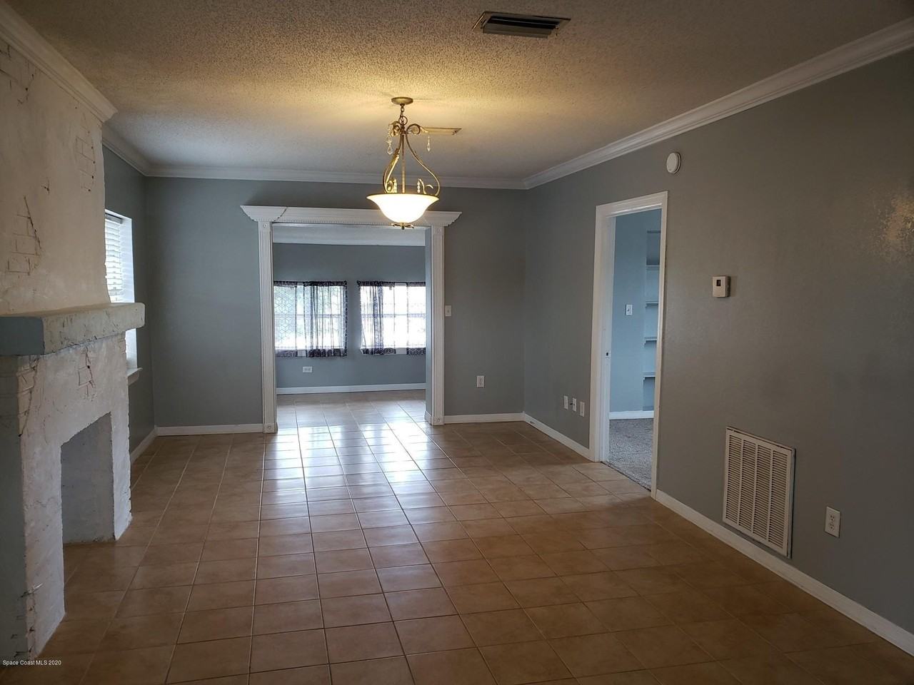 1011 Hopkins Avenue #C - Photo 2 of 12