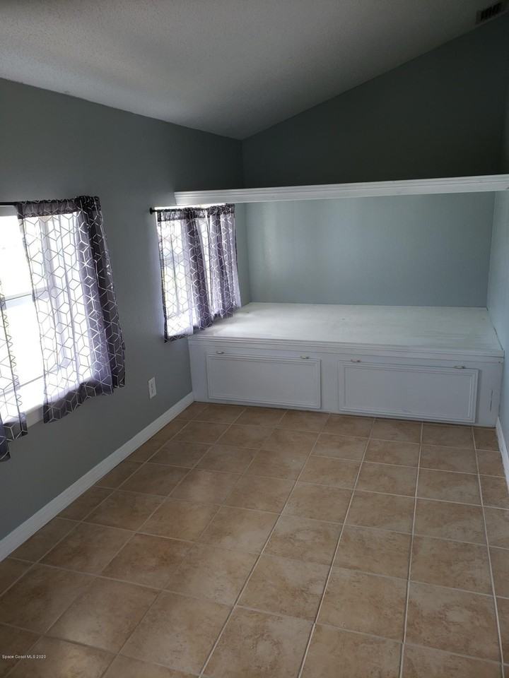 1011 Hopkins Avenue #C - Photo 4 of 12