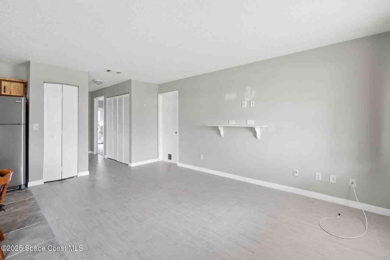 1712 Stewart Place - Photo 3 of 23