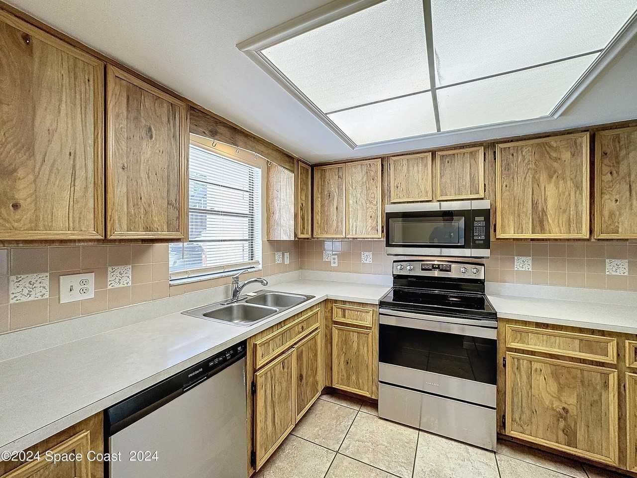 205 Palmetto Ave Apt 603 #603 - Photo 4 of 22