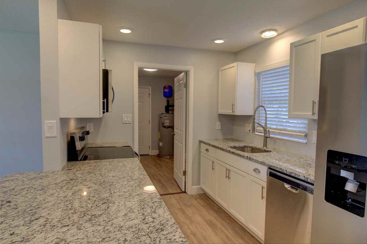 3210 Westwood Drive - Photo 4 of 20