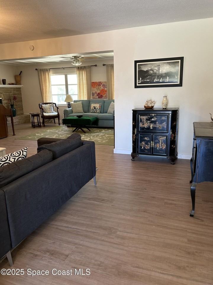 1213 Banana River Dr - Photo 7 of 33