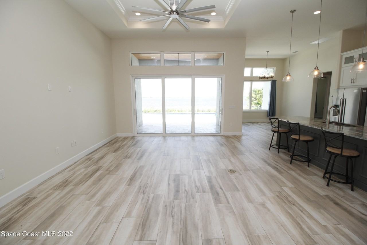 2345 Pineapple Avenue - Photo 3 of 30