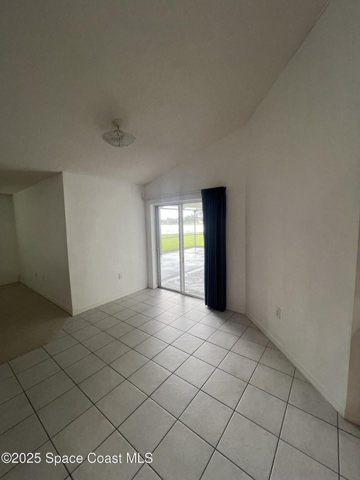 1213 Old Millpond Road - Photo 6 of 20