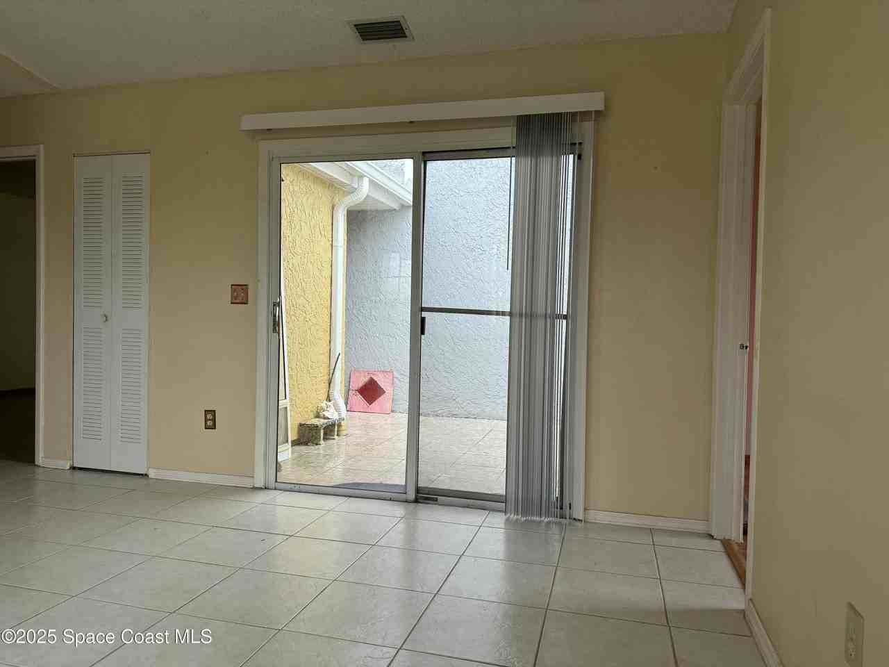 1420 Malibu Circle Northeast #101 - Photo 6 of 19