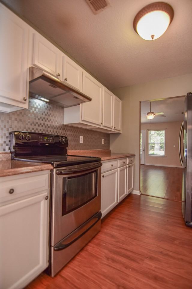 7898 Montview Road - Photo 5 of 13