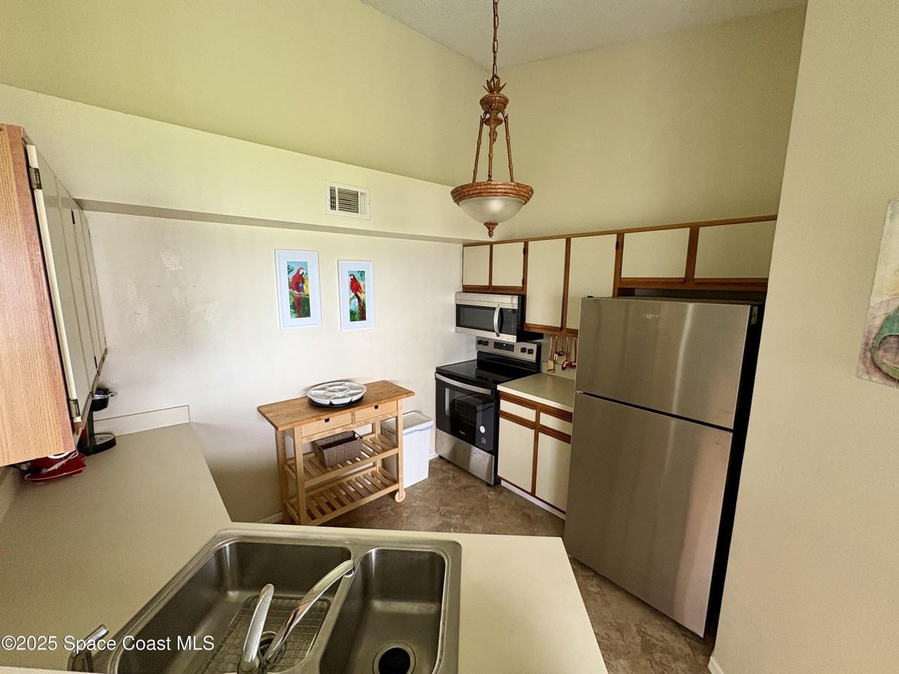 7240 N Highway 1 Apt 201 #201 - Photo 5 of 18