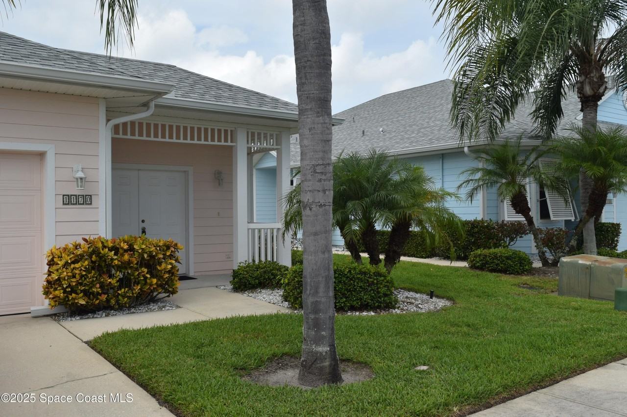 1170 Eleuthera Dr Ne - Photo 4 of 36