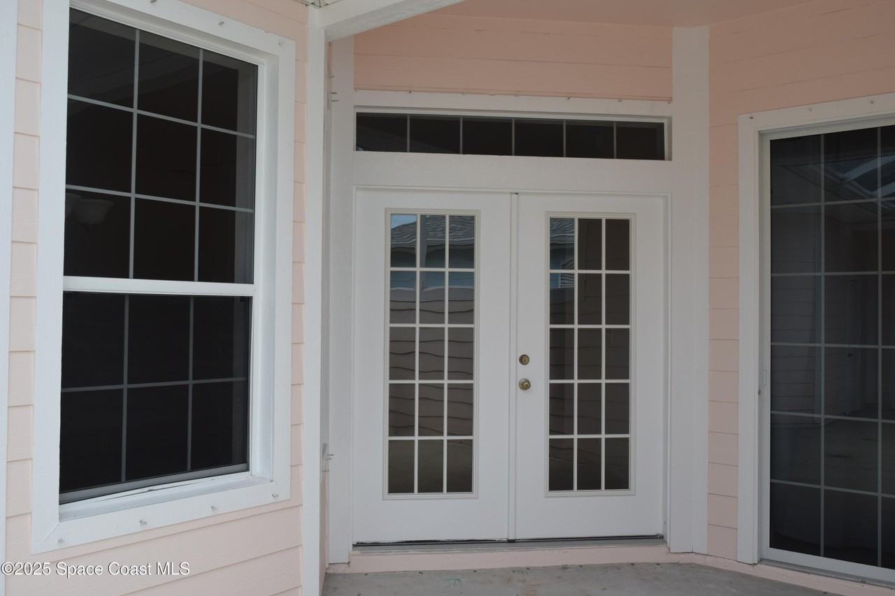 1170 Eleuthera Dr Ne - Photo 7 of 36