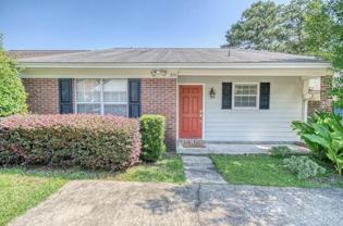 814 Jamestown Ct - Photo 1 of 1