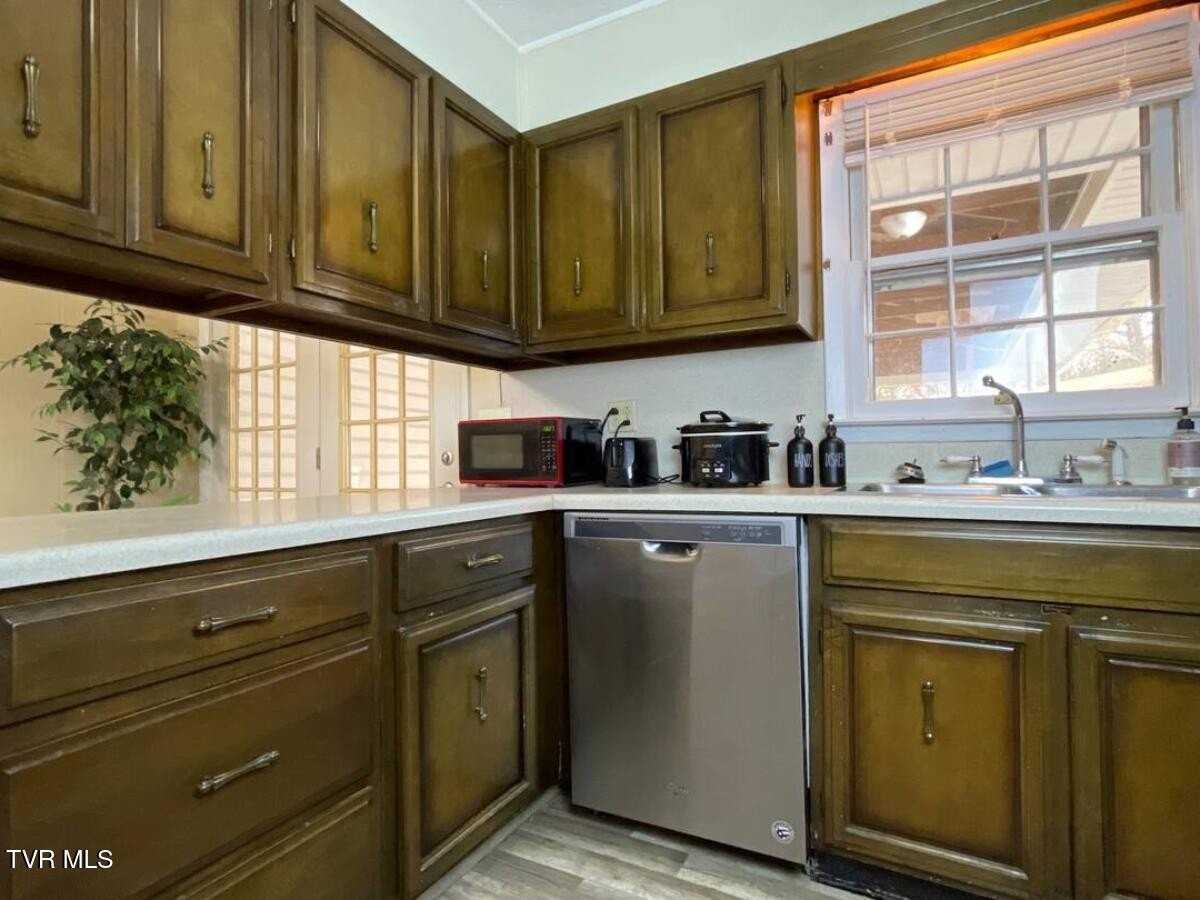 531 Bancroft Chapel Rd - Photo 5 of 25