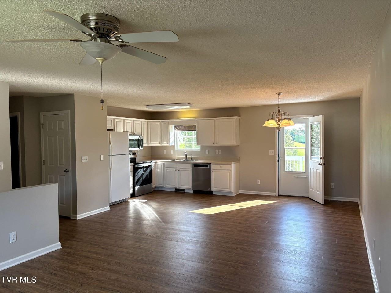 249 Harmony Acres Dr W - Photo 3 of 9